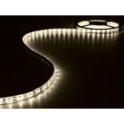 LED STRIP WARM WIT 5M 300 LEDS IP61 ZELFKLEVEND INCL. 12VDCADAPTER