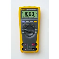 DIGITALE MULTIMETER TRUE RMS