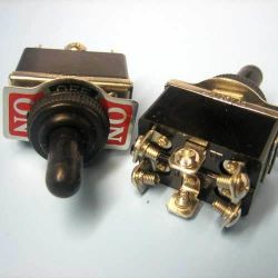 TUIMEL 2 X OM 3ST TOGGLE 15A MET SCHROEF AANSLUITING