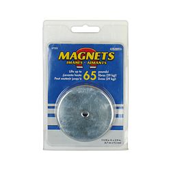 MAGNEET 67X9.5MM KERAMISCH MET 4.9MM GAT IN VERCHROOMDE BEHUIZING