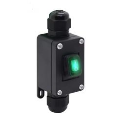 WIP 1 X MAAK 6A 12-24V GROEN IP66 BEHUIZING 2 X WARTEL PG9