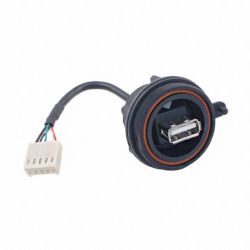 USB-A CHASSISDEEL IP68 NAAR 5P HEADER MET 132MM KABEL